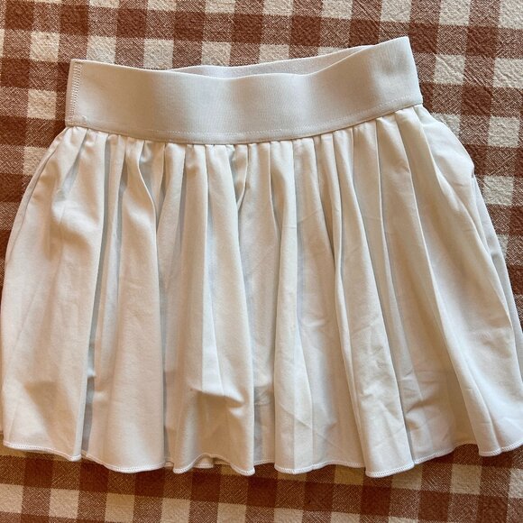 TNA Tennis Skirt - Picture 3 of 8